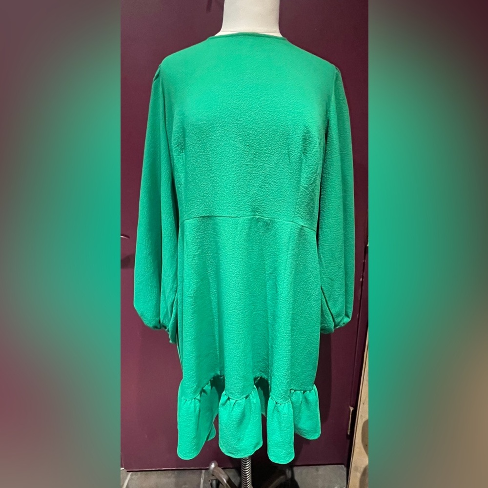 Green Long Puffy Sleeve Dress